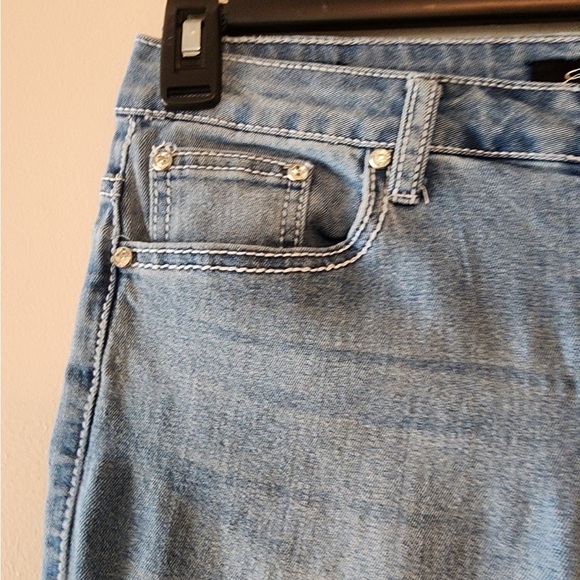 Earl Jeans Womens 10 Blue Bedazzled Capri Denim Cotton Blend flag Studded - Picture 3 of 8